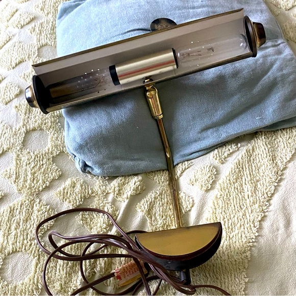 Vintage Brass Lamp - Picture 5 of 8